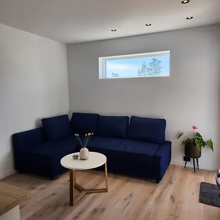 Lägenhet Modern Med Fin Utsikt Fra Terrassen Lillesand